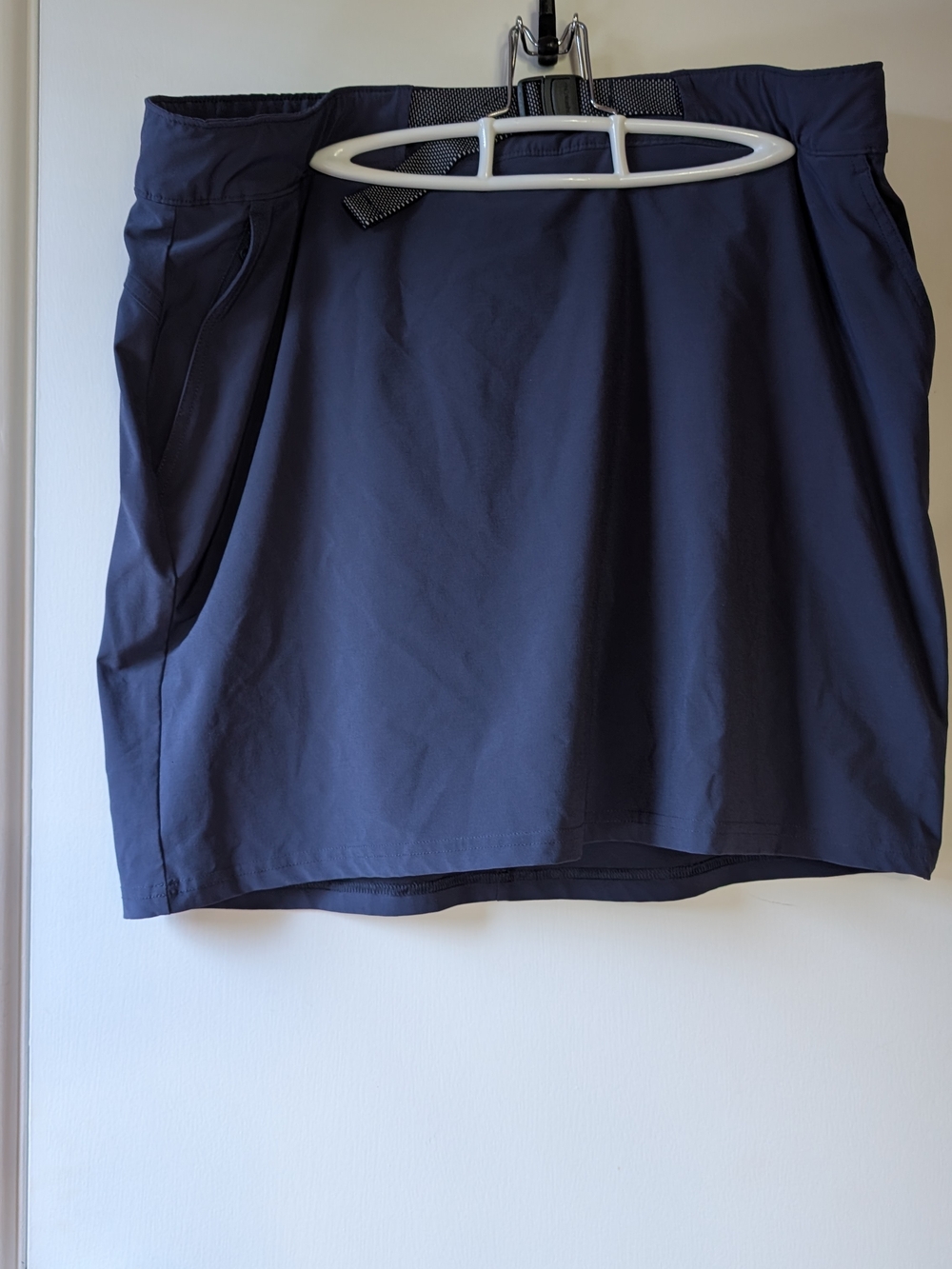 Navy Columbia Athletic Skort with Side Pockets